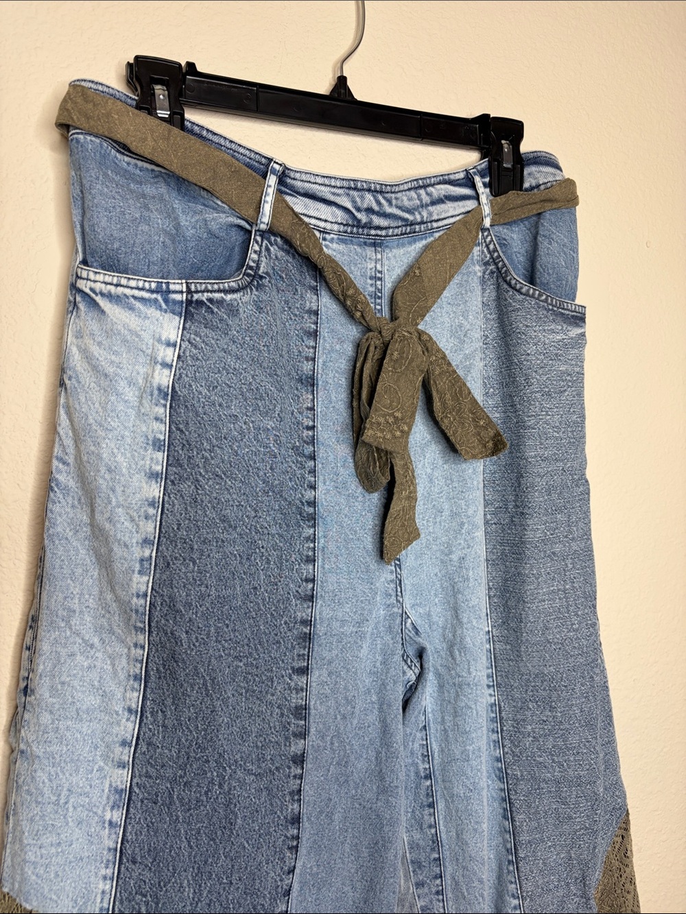Young Threads | Wild West Lace Rhapsody Denim Flare Pants Size Large NWT - Picture 3 of 7
